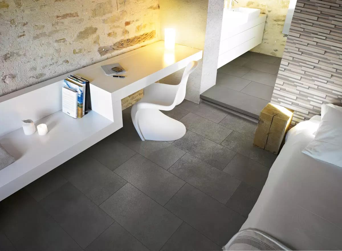 Industrial Moka in architectural space