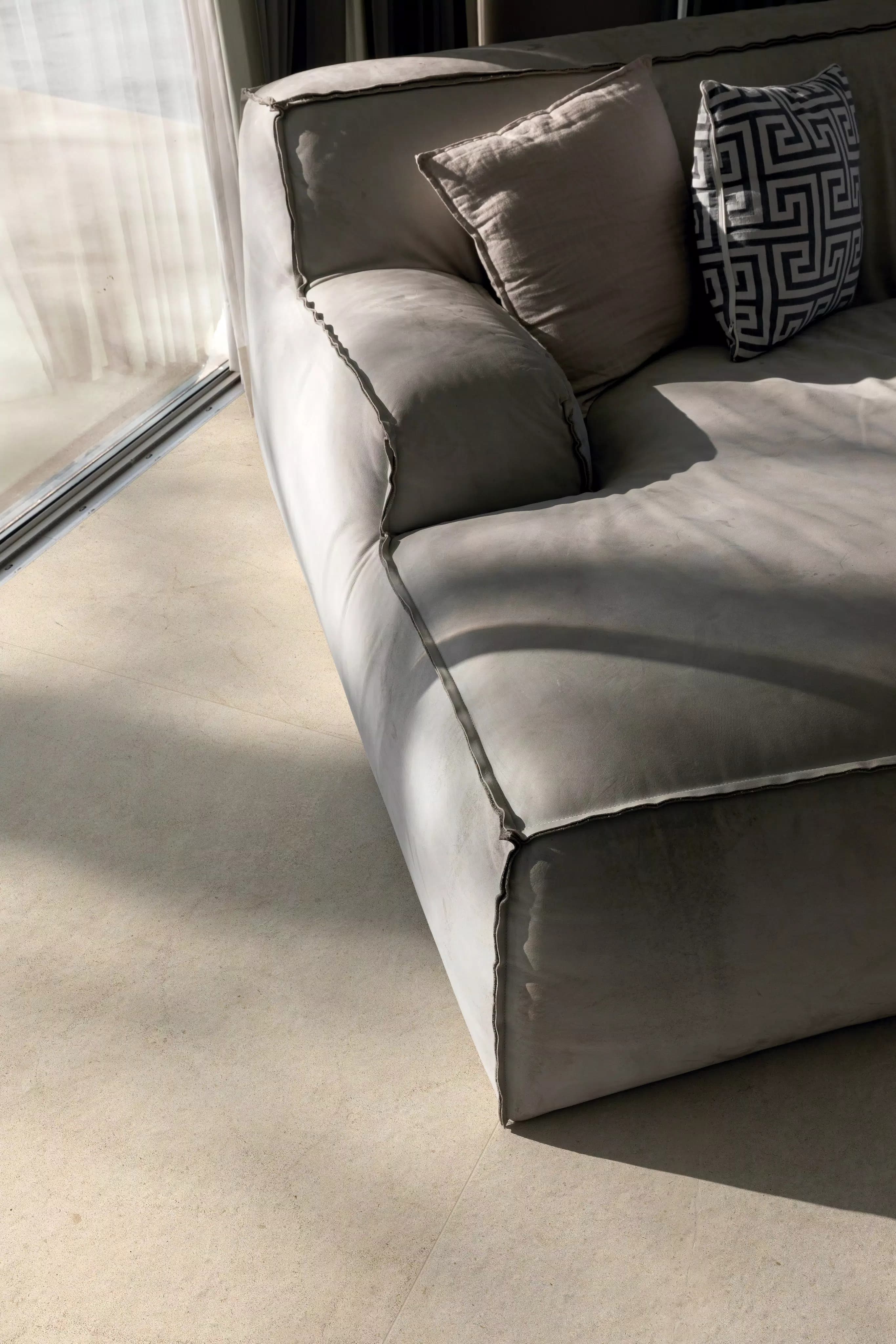 Crema Stone installation space