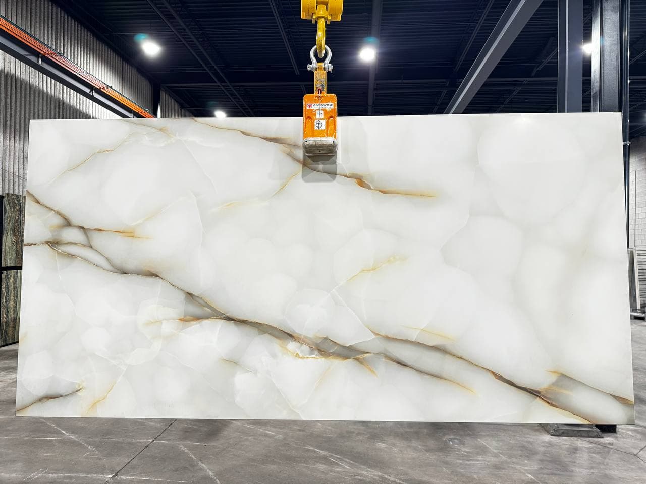 NS Onyx Pearl in architectural space