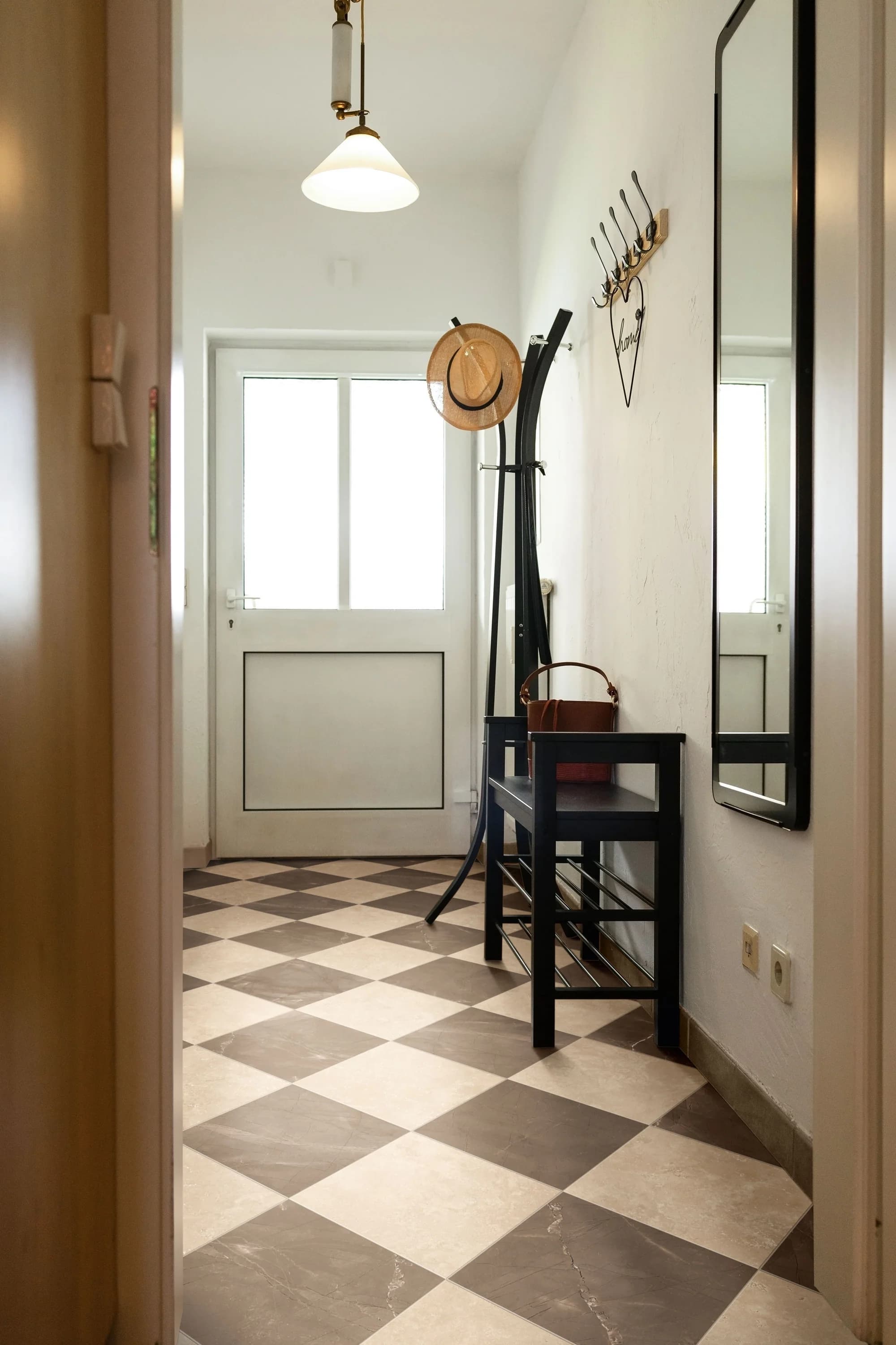 Luxury Amani Bronze installation space