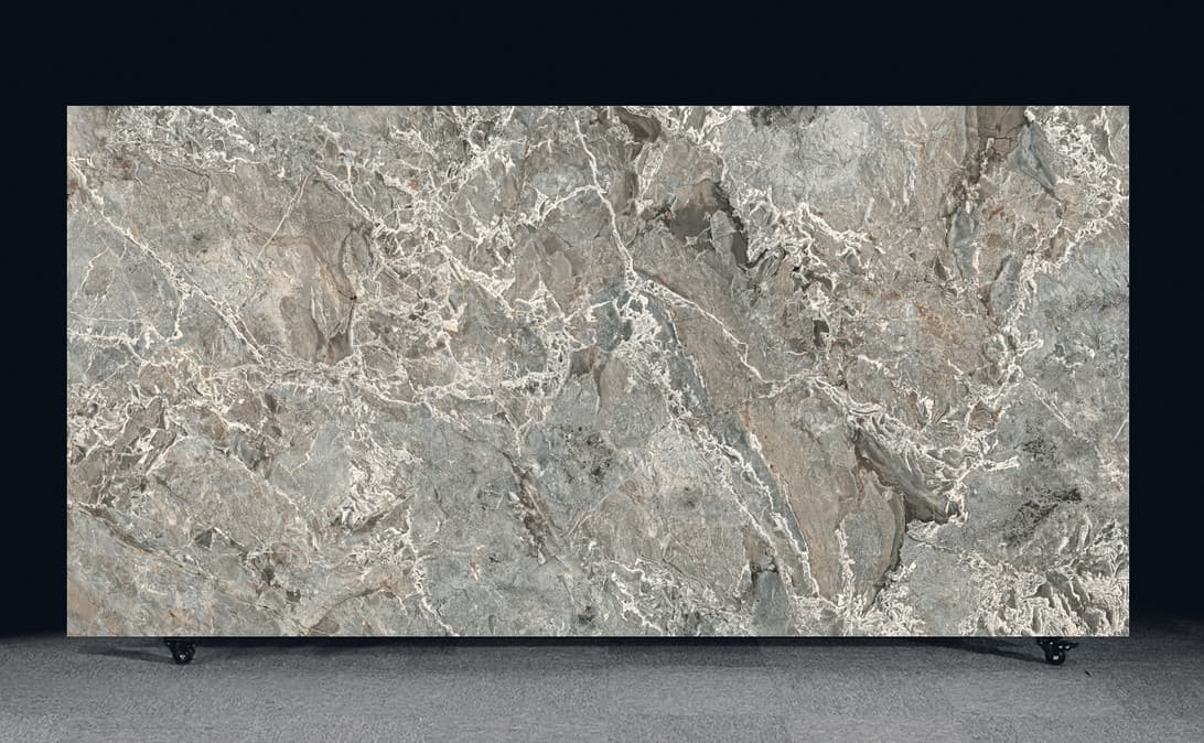NS Marble Aubisque in architectural space