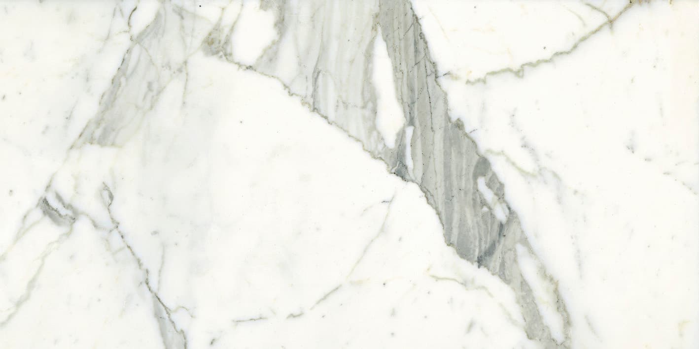 Classic Statuarietto in architectural space