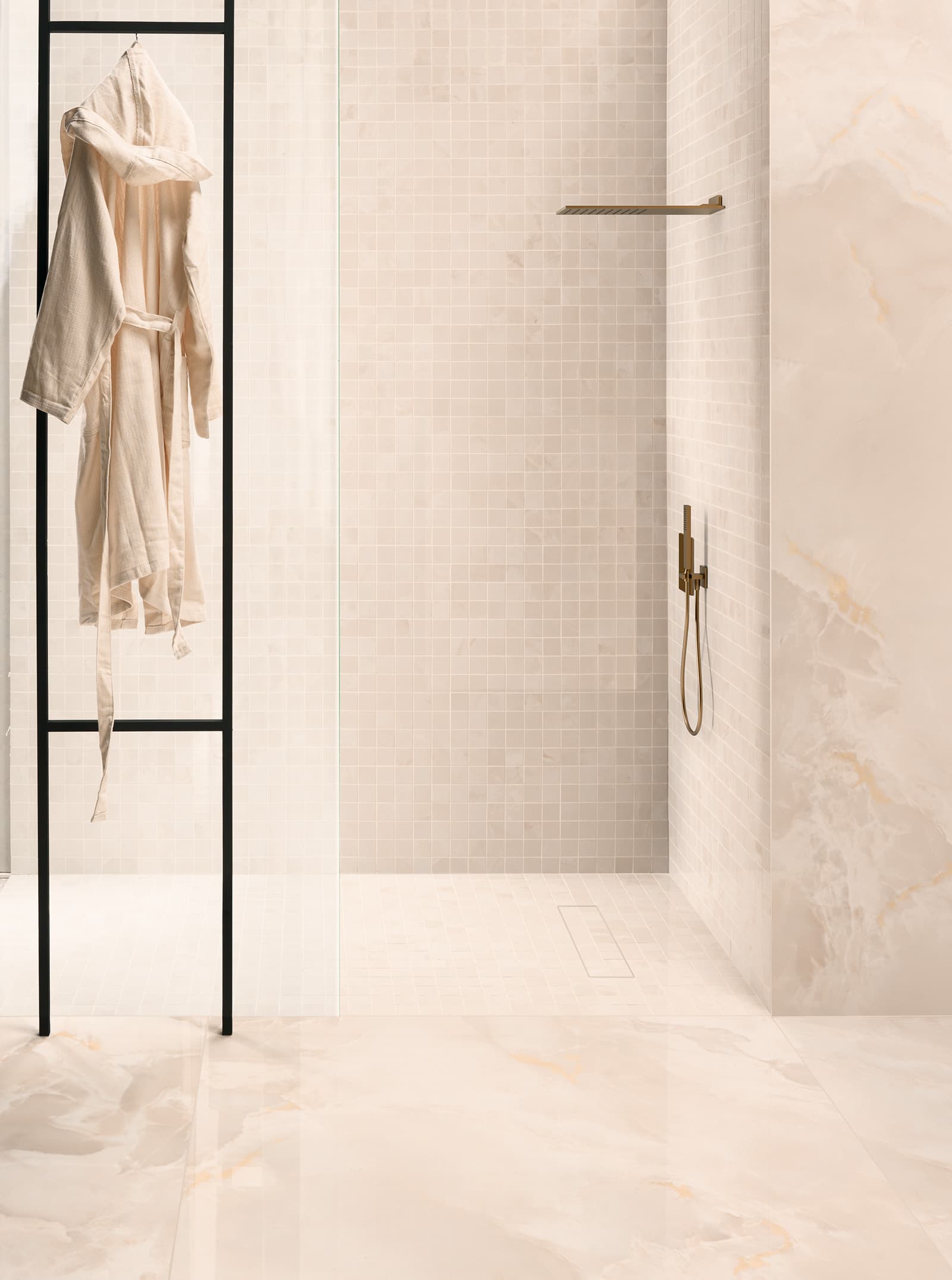 Onice Rosa in architectural space